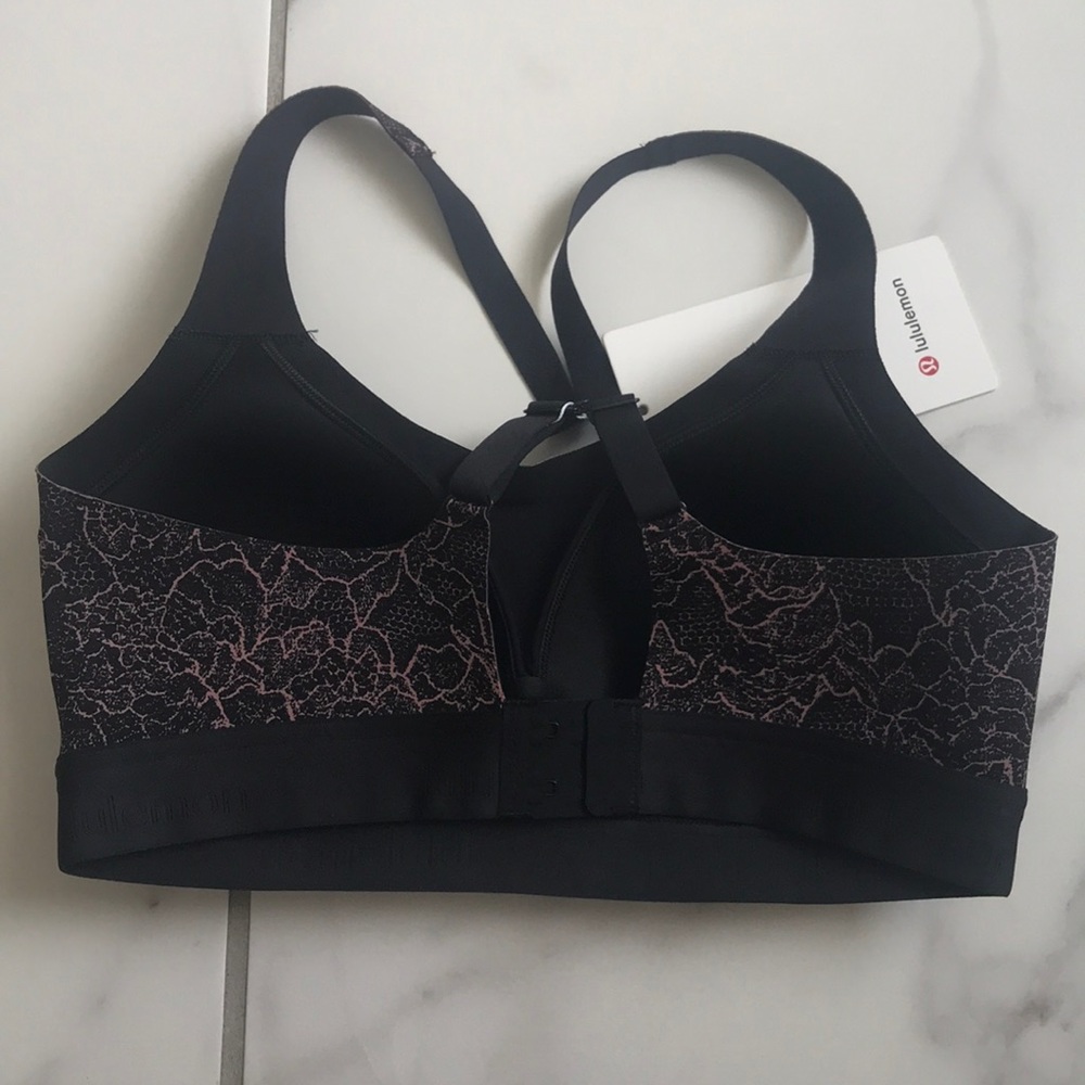 Lululemon fine form bra 32C - Picture 3 of 3